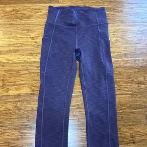 Lululemon Like New women’s leggings size 4